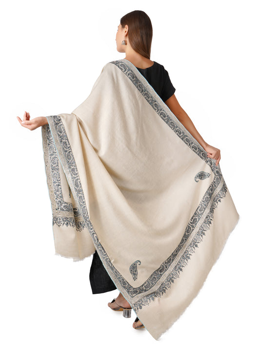 Cozy Pashmina Shawl – Embrace Luxury and Warmth - Off white